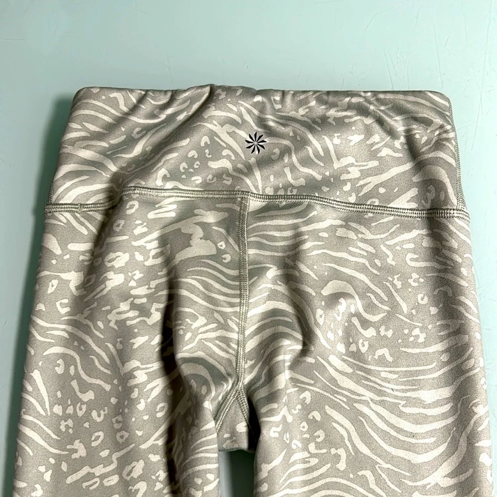 ATHLETA GIRL ULTRA HIGH RISE CHIT CHAT 7/8 TIGHT (SIZE 8-10)